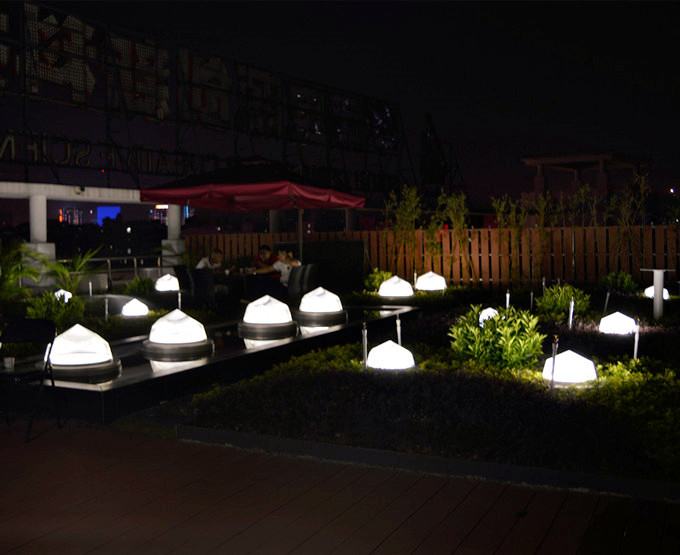 夜晚的導光管采光系統(tǒng)室外效果圖 夜晚的導光管采光系統(tǒng)室外效果圖